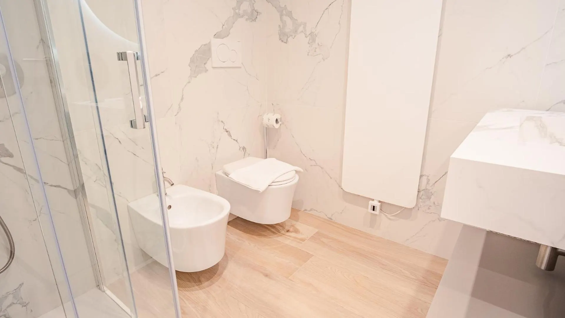 Apartment Garda Luxury Suite - Italian Homing Padenghe sul Garda Italy