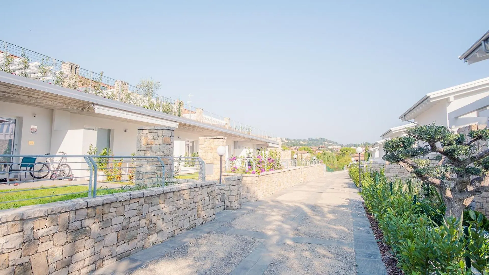 Apartment Garda Luxury Suite - Italian Homing Padenghe sul Garda Italy